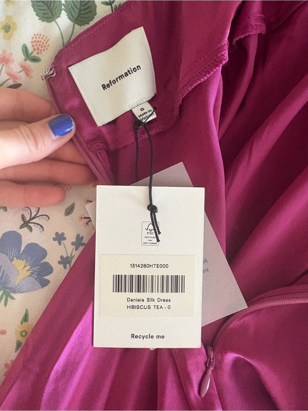 NWT Reformation Daniele Silk Dress in Hibiscus - Picture 5 of 6